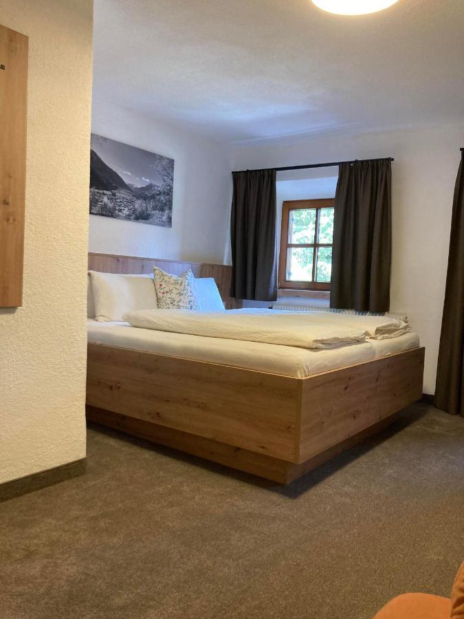 Brunnfeld Ferienwohnungen Oetz Eksteriør bilde
